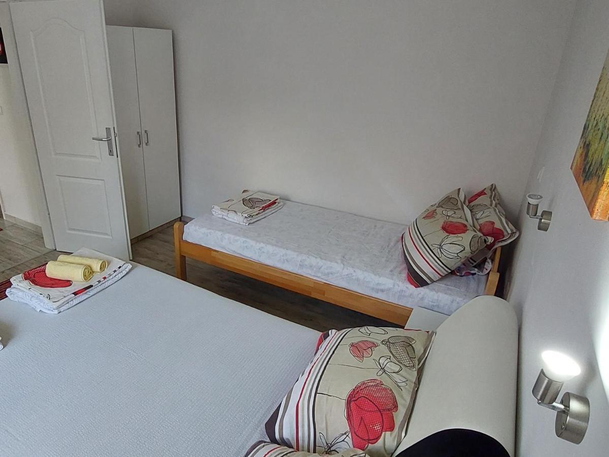 Apartments Window Bihac Luaran gambar