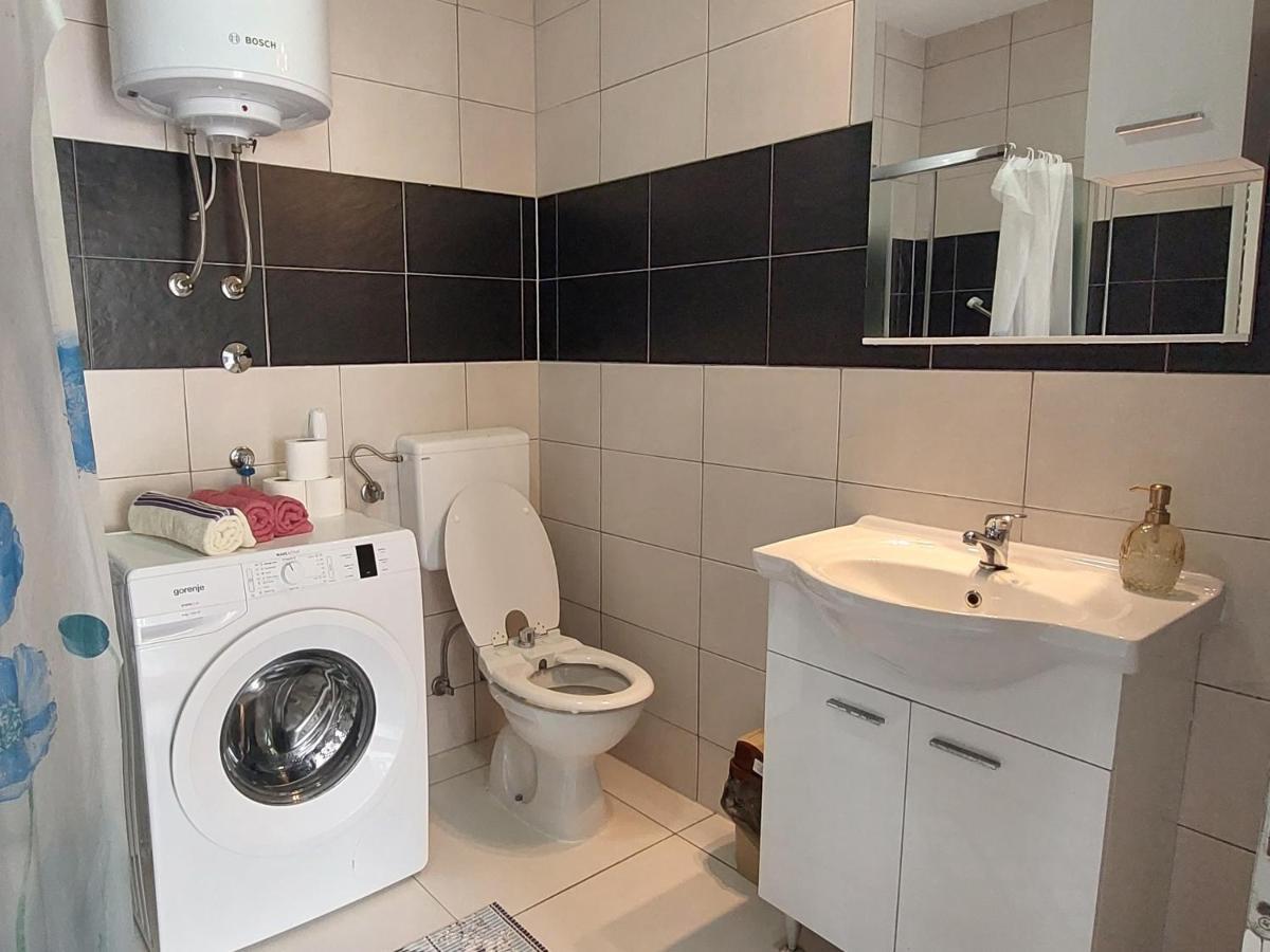 Apartments Window Bihac Luaran gambar