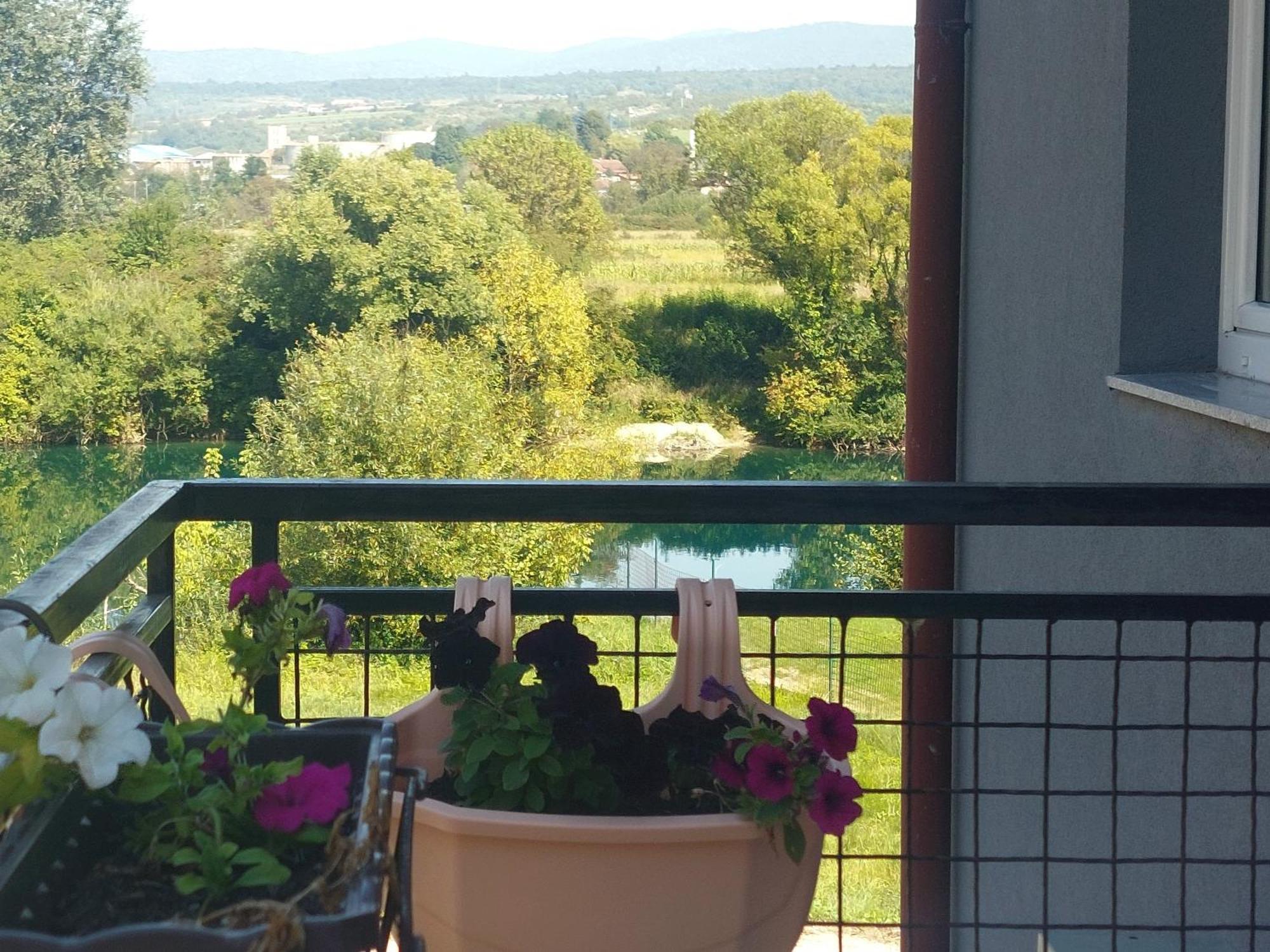 Apartments Window Bihac Luaran gambar