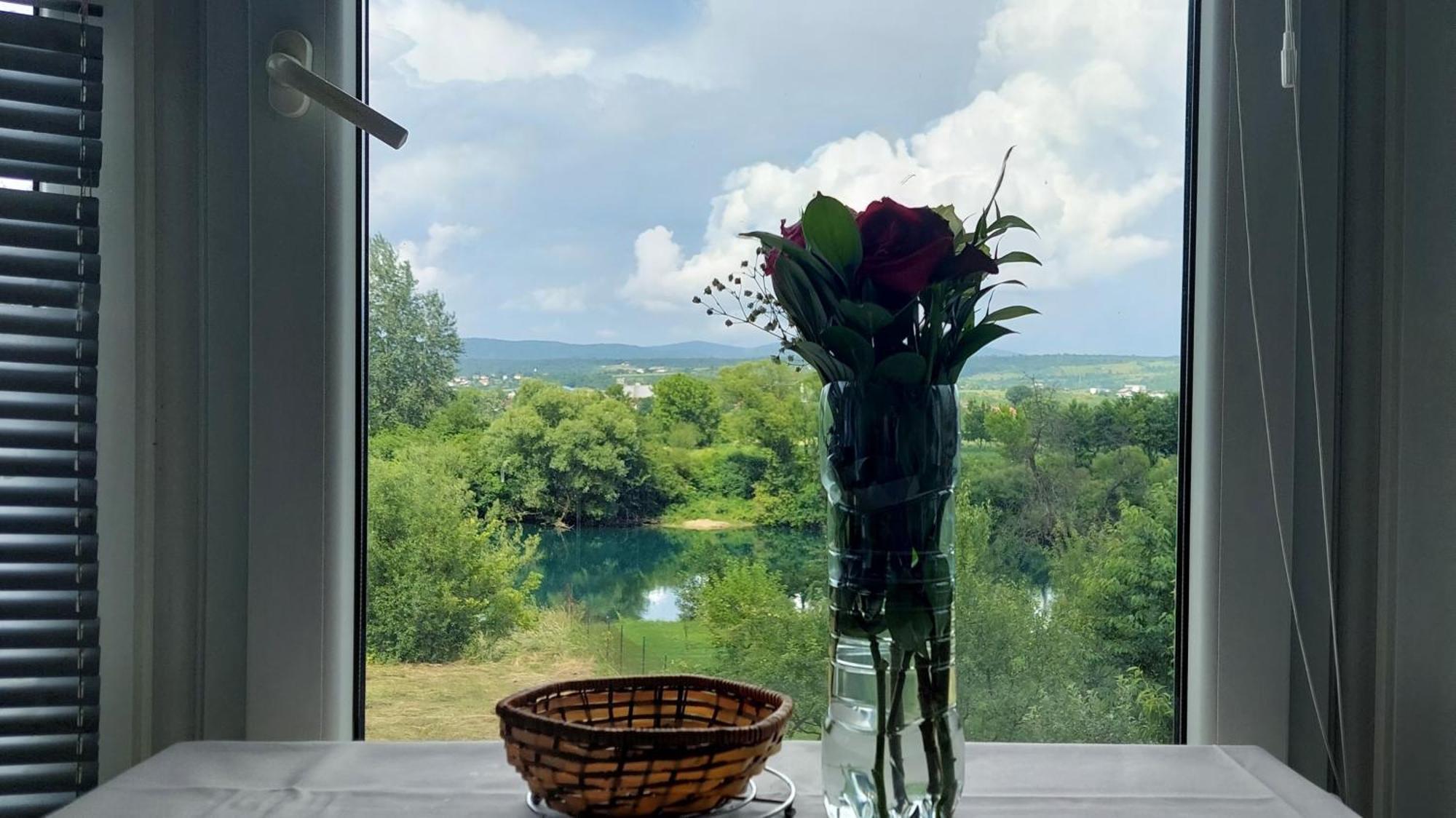 Apartments Window Bihac Luaran gambar